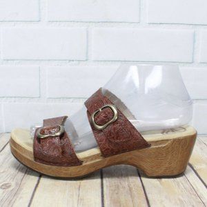 DANSKO Sophie Two Strap Embossed Sandals Size 8
